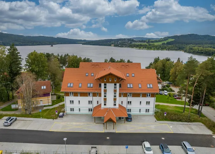 Jedeme Lipno * ليبنو ناد فلتافو